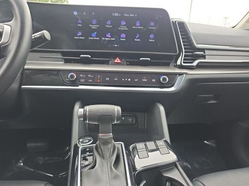 Used 2024 Kia Sportage EX image 35