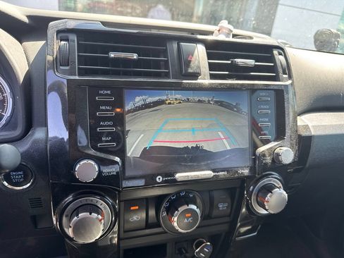 Used 2022 Toyota 4Runner TRD Off-Road Premium AWD/4WD image 3