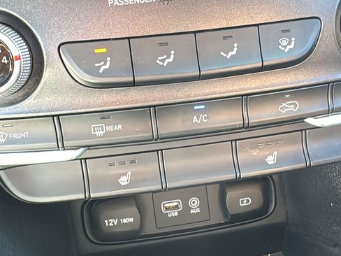 Used 2020 Hyundai Santa Fe SEL AWD/4WD image 18
