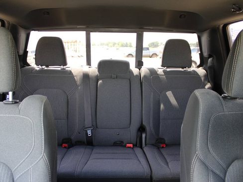 Used 2021 RAM 1500 Big Horn AWD/4WD image 14