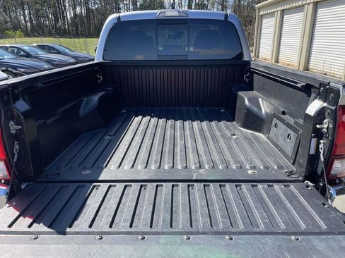 Used 2020 Toyota Tacoma SR5 image 8
