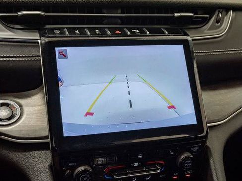 Certified 2023 Jeep Grand Cherokee L Limited w/ Trailer Tow Group (B) AWD/4WD image 14