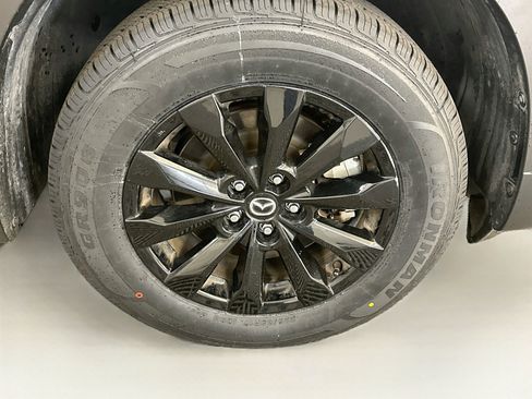 Used 2025 MAZDA CX-50 AWD 2.5 S w/ Preferred Package image 11