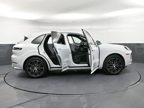 New 2026 Porsche Cayenne AWD/4WD image 35