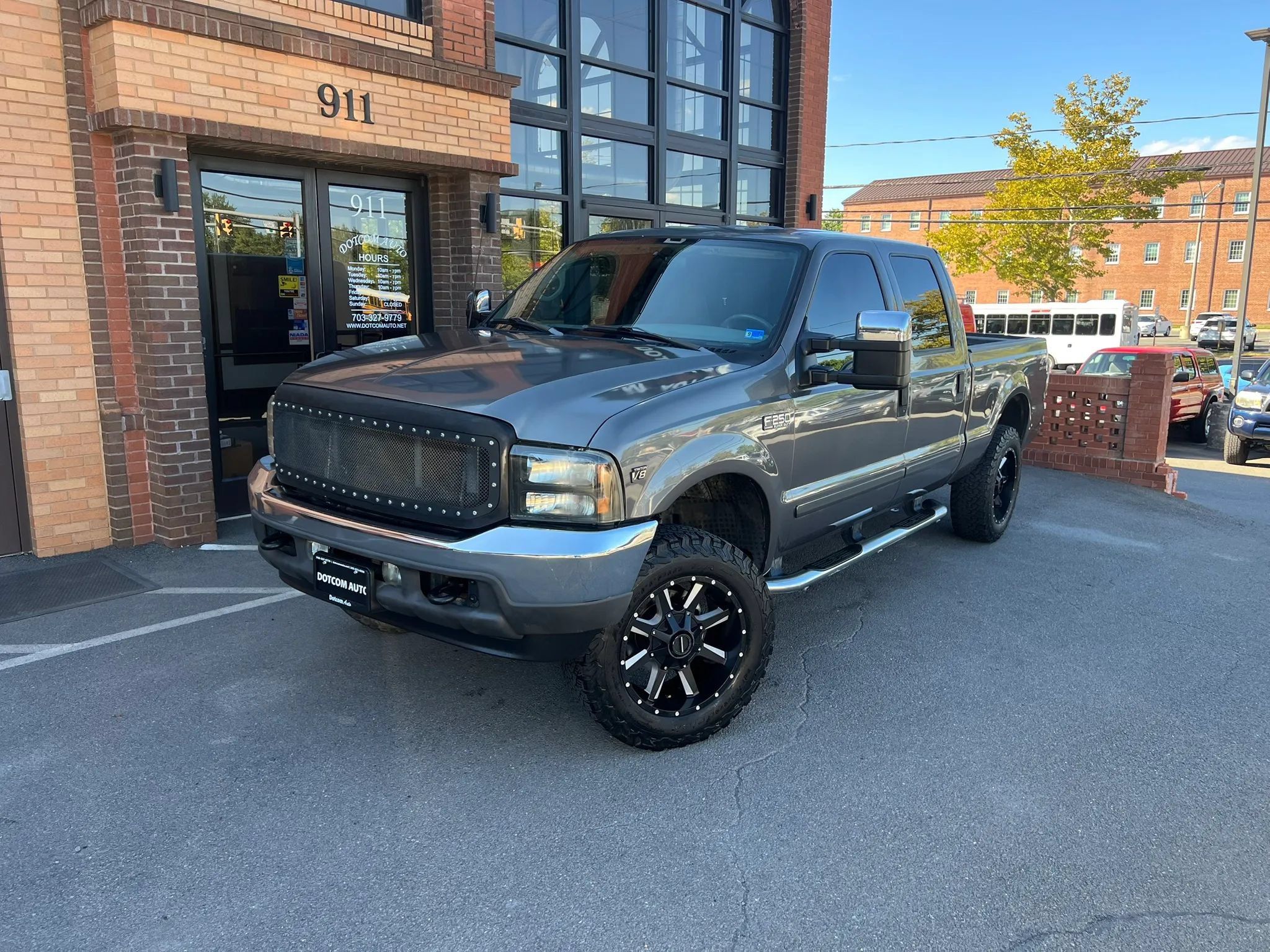 Used 2002 Ford F250 4x4 Crew Cab Super Duty image 1