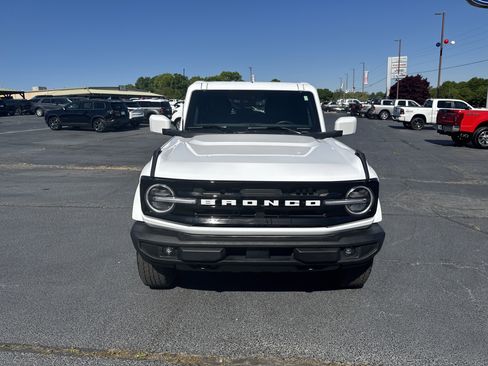 Certified 2025 Ford Bronco Outer Banks AWD/4WD image 3