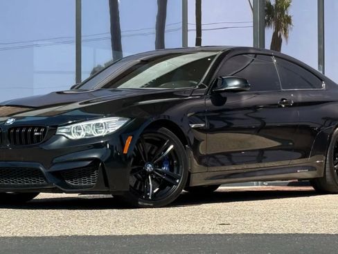 Used 2017 BMW M4 Coupe image 4