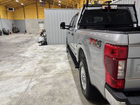 Used 2022 Ford F250 XLT w/ XLT Value Package AWD/4WD image 9