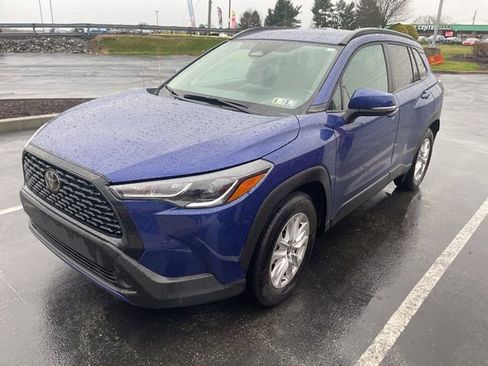 Used 2023 Toyota Corolla Cross LE image 4