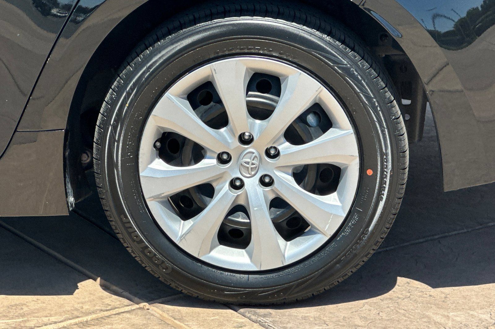 Certified 2023 Toyota Corolla LE FWD image 30