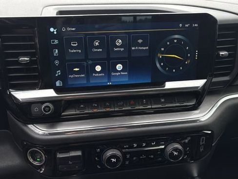 Used 2023 Chevrolet Silverado 1500 High Country w/ Technology Package image 23