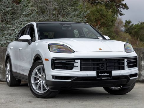 Certified 2026 Porsche Cayenne Coupe AWD/4WD image 6