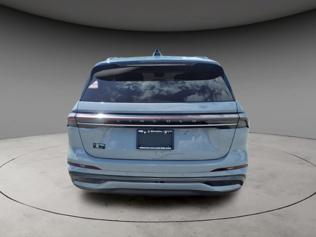 New 2026 Lincoln Nautilus Reserve w/ Jet Appearance Package AWD/4WD image 7