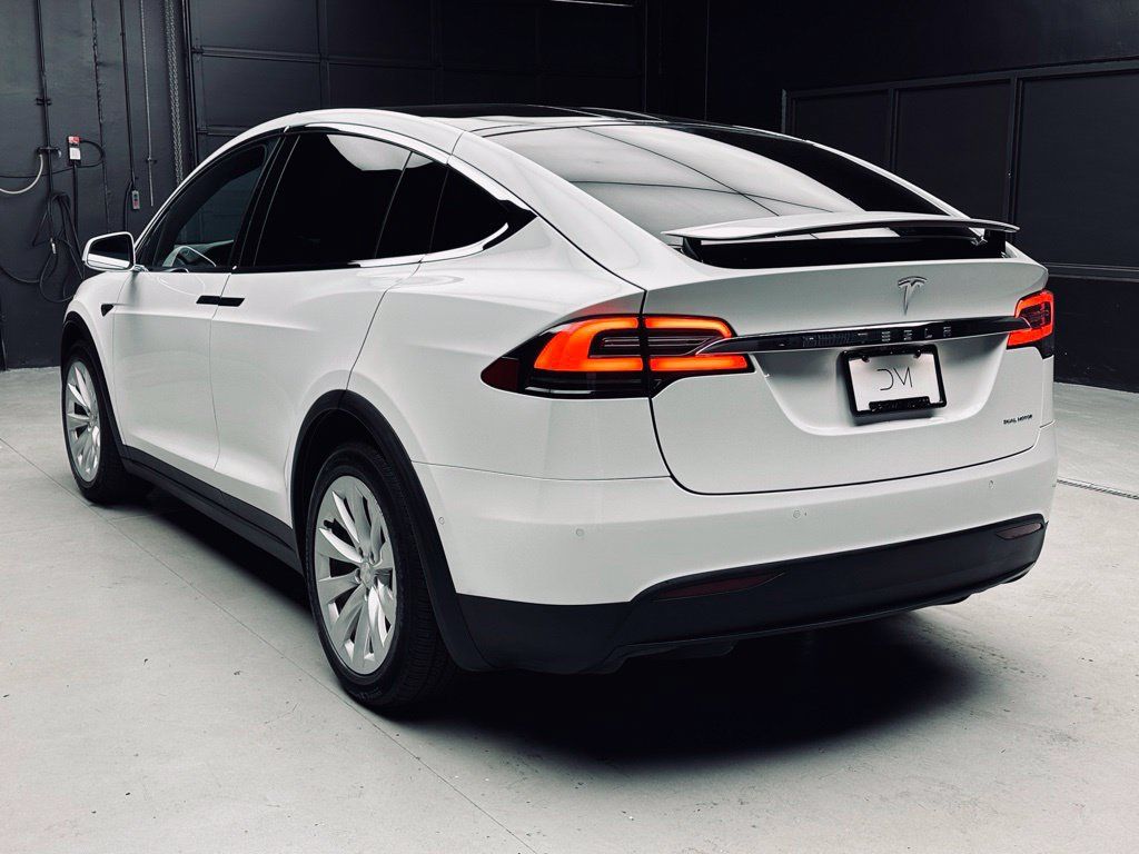 Used 2020 Tesla Model X Long Range AWD/4WD image 5