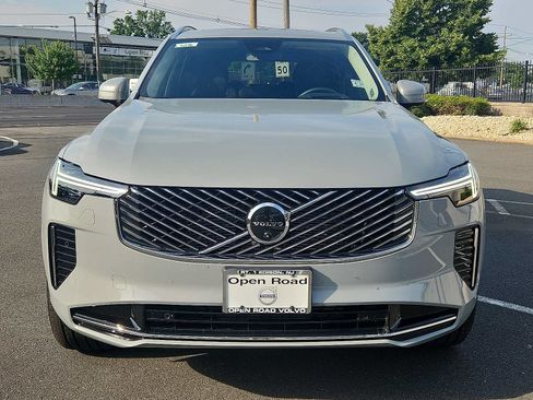 Used 2026 Volvo XC90 B6 Ultra w/ Protection Package AWD/4WD image 2