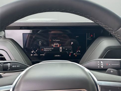 Used 2025 GMC Yukon Denali image 34