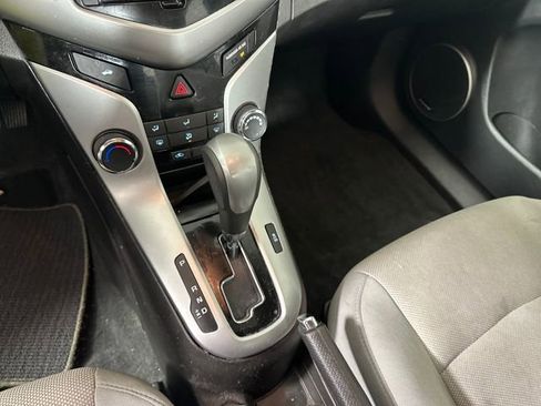 Used 2016 Chevrolet Cruze LT w/ Sun And Sound Package image 19