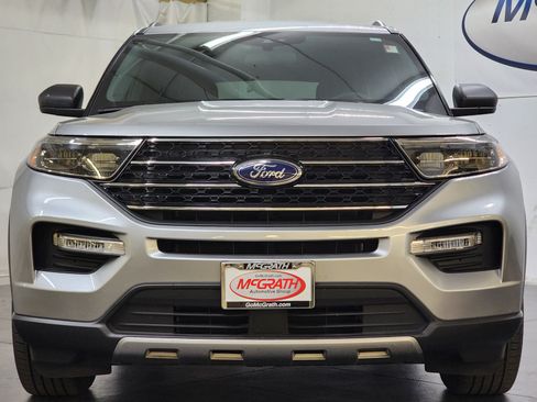 Used 2020 Ford Explorer XLT w/ Equipment Group 202A RWD image 11
