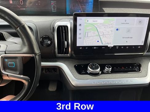 Used 2025 Ford Expedition Tremor AWD/4WD image 16