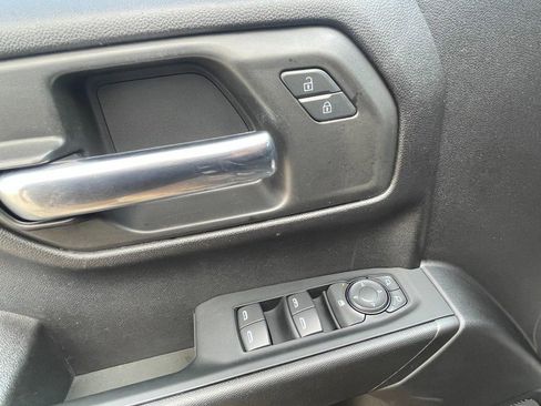 Used 2024 Chevrolet Silverado 1500 Custom w/ Turbomax Blackout Package image 24