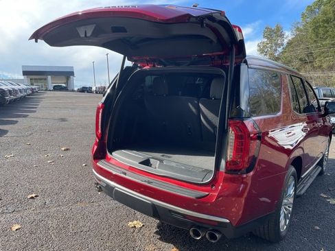 Used 2024 GMC Yukon Denali w/ Advanced Technology Package image 35