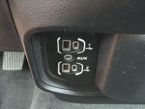 Used 2021 RAM 1500 Laramie image 23