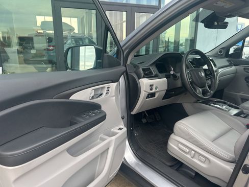 Used 2022 Honda Pilot Special Edition image 9