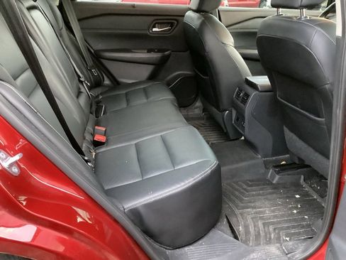 Used 2022 Nissan Rogue SL w/ SL Premium Package image 5