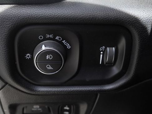 Used 2022 RAM 1500 Big Horn RWD image 19