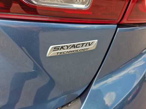 Used 2018 MAZDA MAZDA3 Sport w/ Preferred Equipment Package FWD image 22