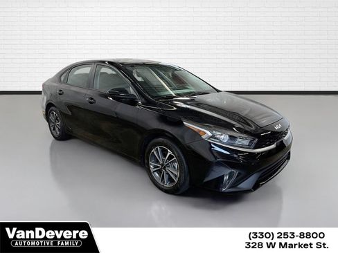 Used 2024 Kia Forte LXS FWD image 1