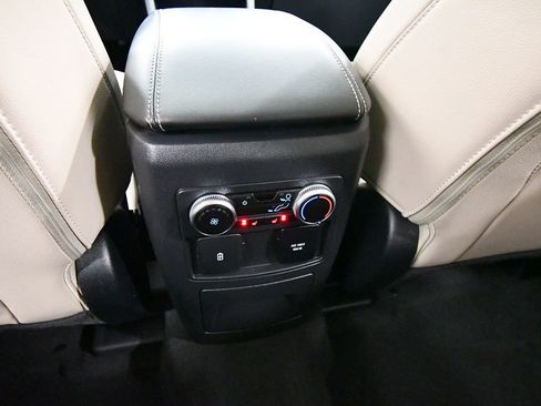 Used 2023 Ford Explorer Limited w/ Class IV Trailer Tow Package AWD/4WD image 16