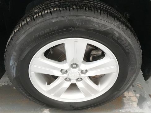 Used 2018 Chevrolet Trax LT w/ LT Convenience Package image 11