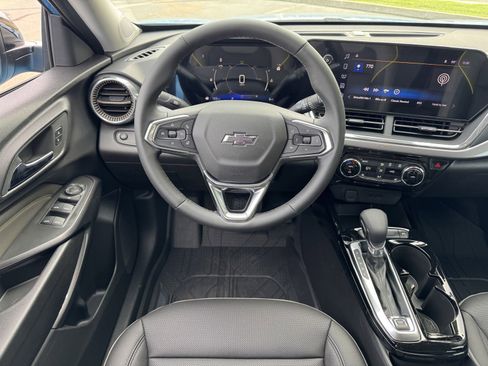 New 2025 Chevrolet Trax ACTIV w/ Driver Confidence Package image 17