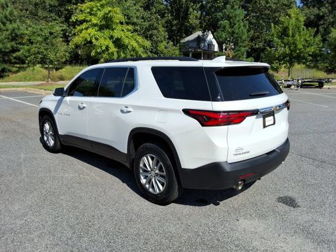 Certified 2023 Chevrolet Traverse LT FWD image 7