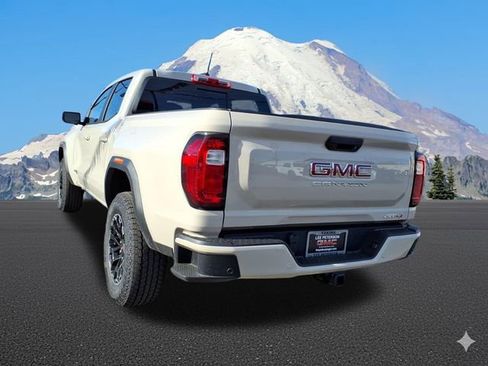 New 2026 GMC Canyon AT4 image 4