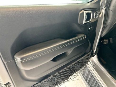 Used 2018 Jeep Wrangler Unlimited Sahara w/ Dual Top Group image 9