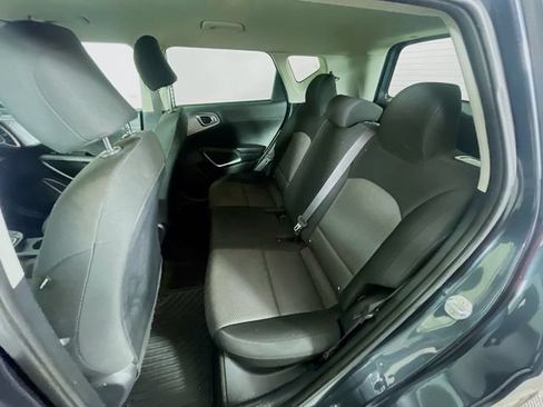 Used 2020 Kia Soul LX FWD image 23