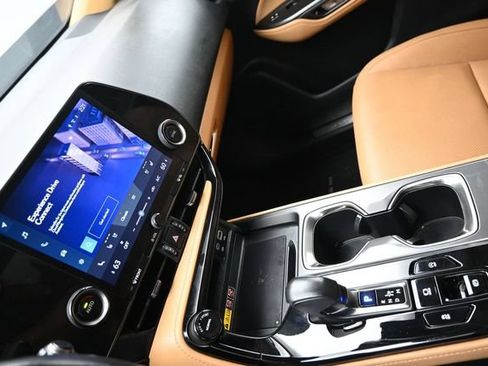 Used 2025 Lexus NX 250 FWD w/ Accessory Package (Z1) image 23
