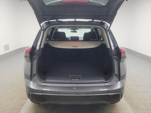 Used 2024 Nissan Rogue S AWD/4WD image 29