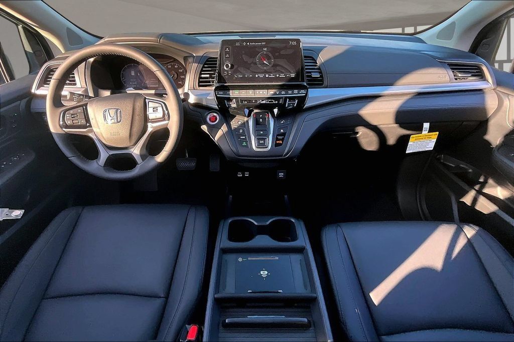New 2026 Honda Odyssey EX-L image 5
