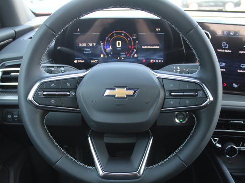 New 2027 Chevrolet Traverse LT AWD/4WD image 12