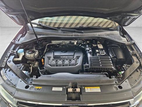 Used 2023 Volkswagen Tiguan SE R-Line FWD image 25