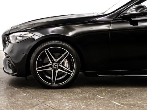Used 2023 Mercedes-Benz C 300 Sedan image 11