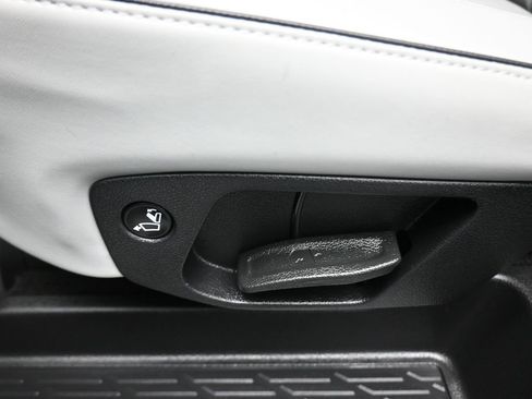 Used 2024 Hyundai Palisade SEL image 36