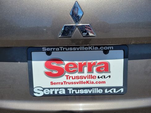 Used 2018 Mitsubishi Outlander SEL image 26