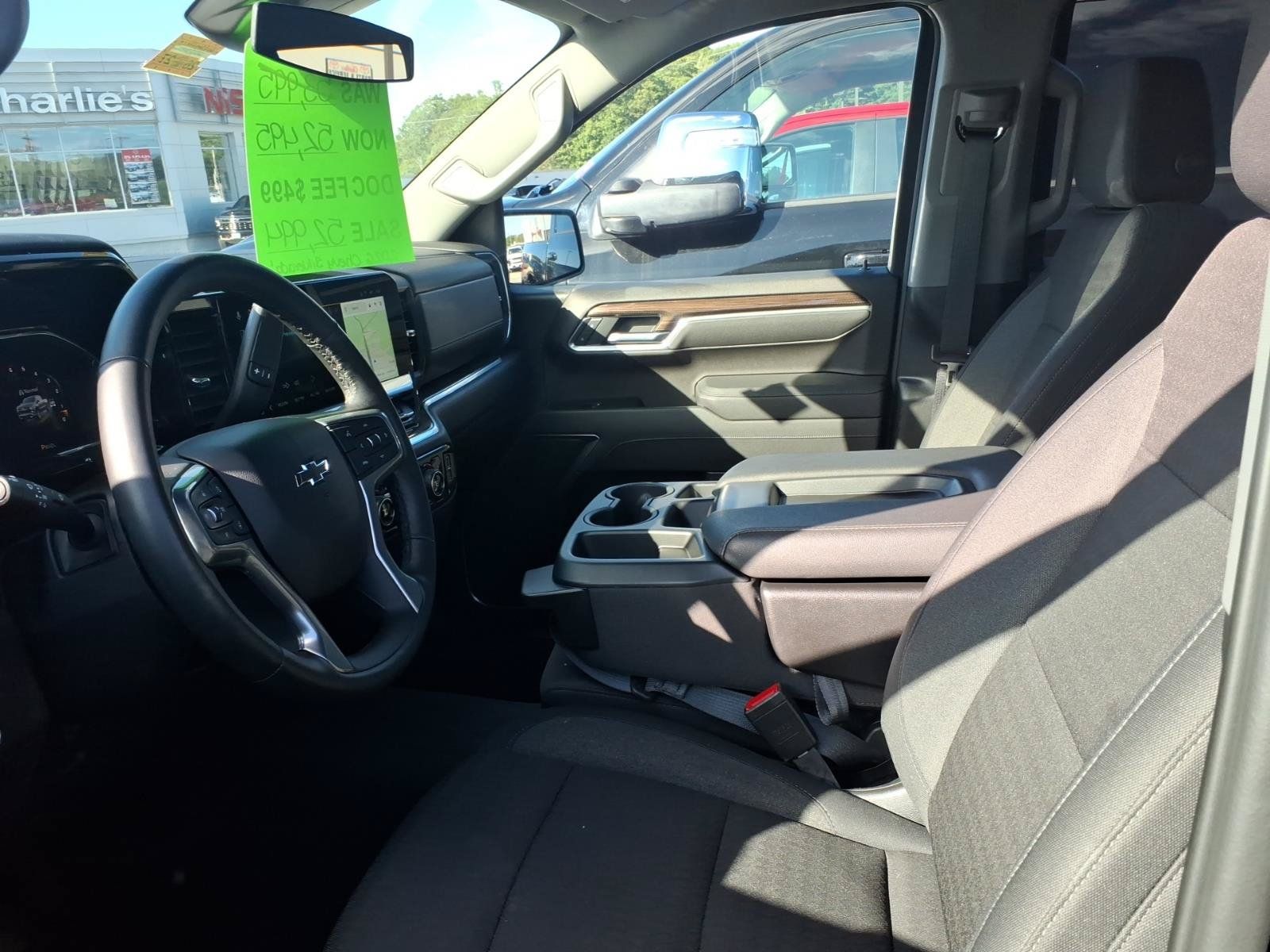 Used 2026 Chevrolet Silverado 1500 RST AWD/4WD image 7