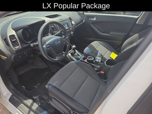 Used 2017 Kia Forte LX w/ LX Popular Package FWD image 8