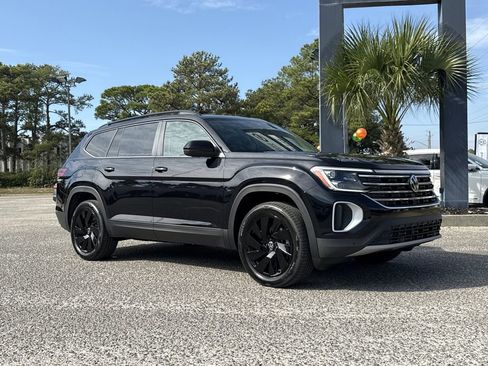 New 2026 Volkswagen Atlas SE image 9