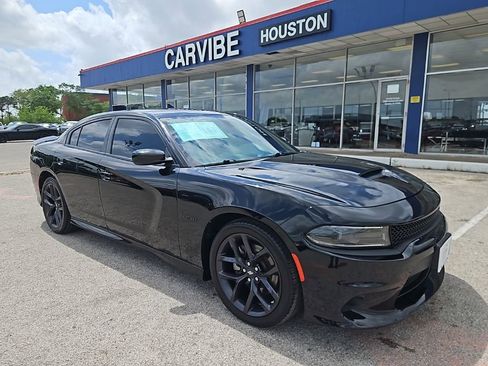 Used 2022 Dodge Charger R/T w/ Blacktop Package image 1